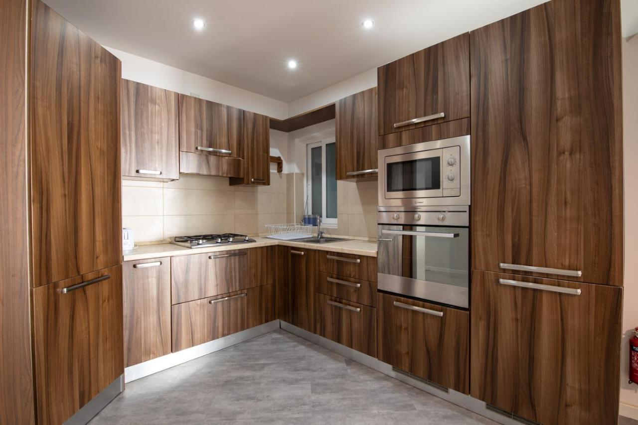 Modern 3 Bedroom & 3 Bathroom Apartment - Near Balluta Bay St. Julian's Exterior foto