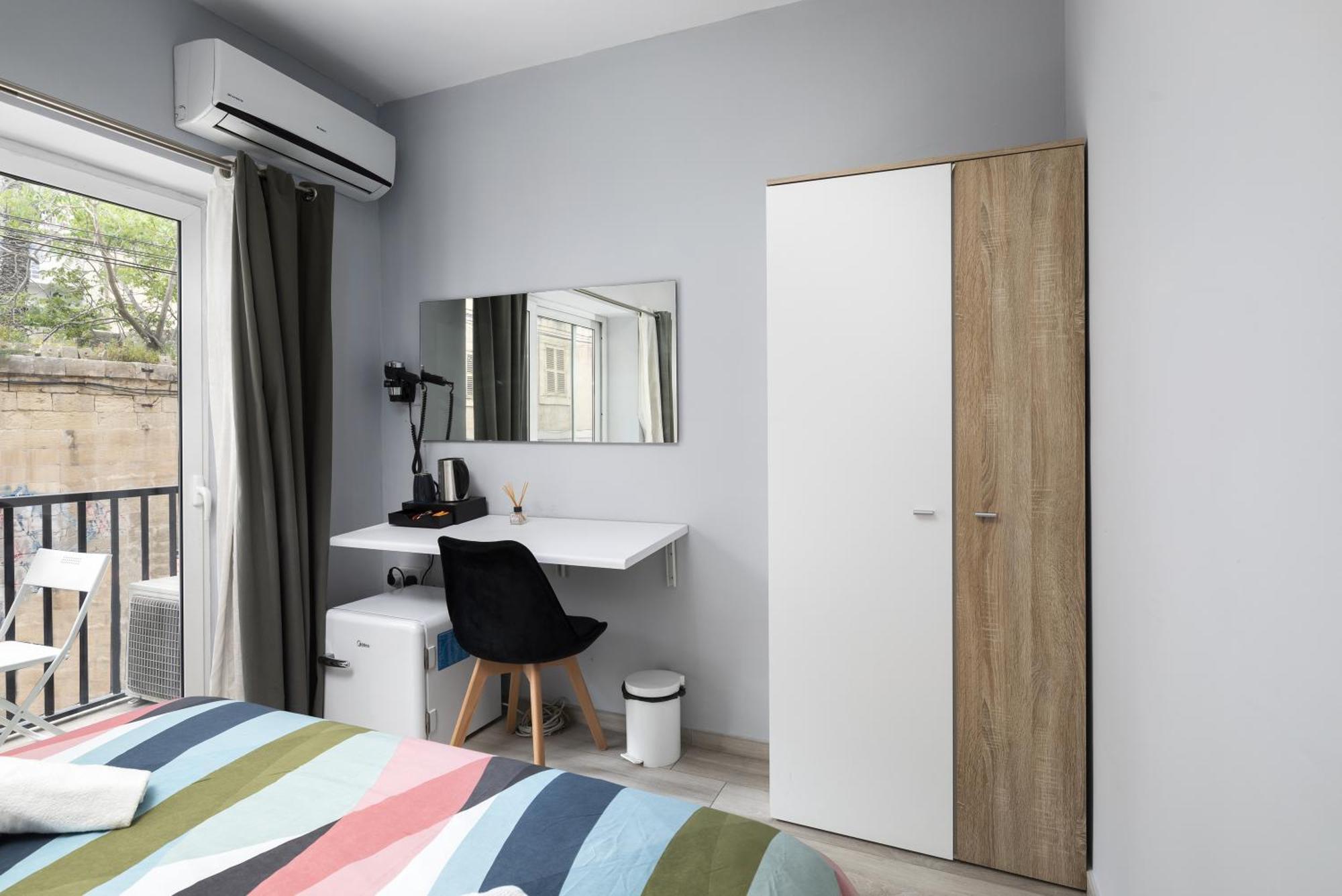 Modern 3 Bedroom & 3 Bathroom Apartment - Near Balluta Bay St. Julian's Exterior foto